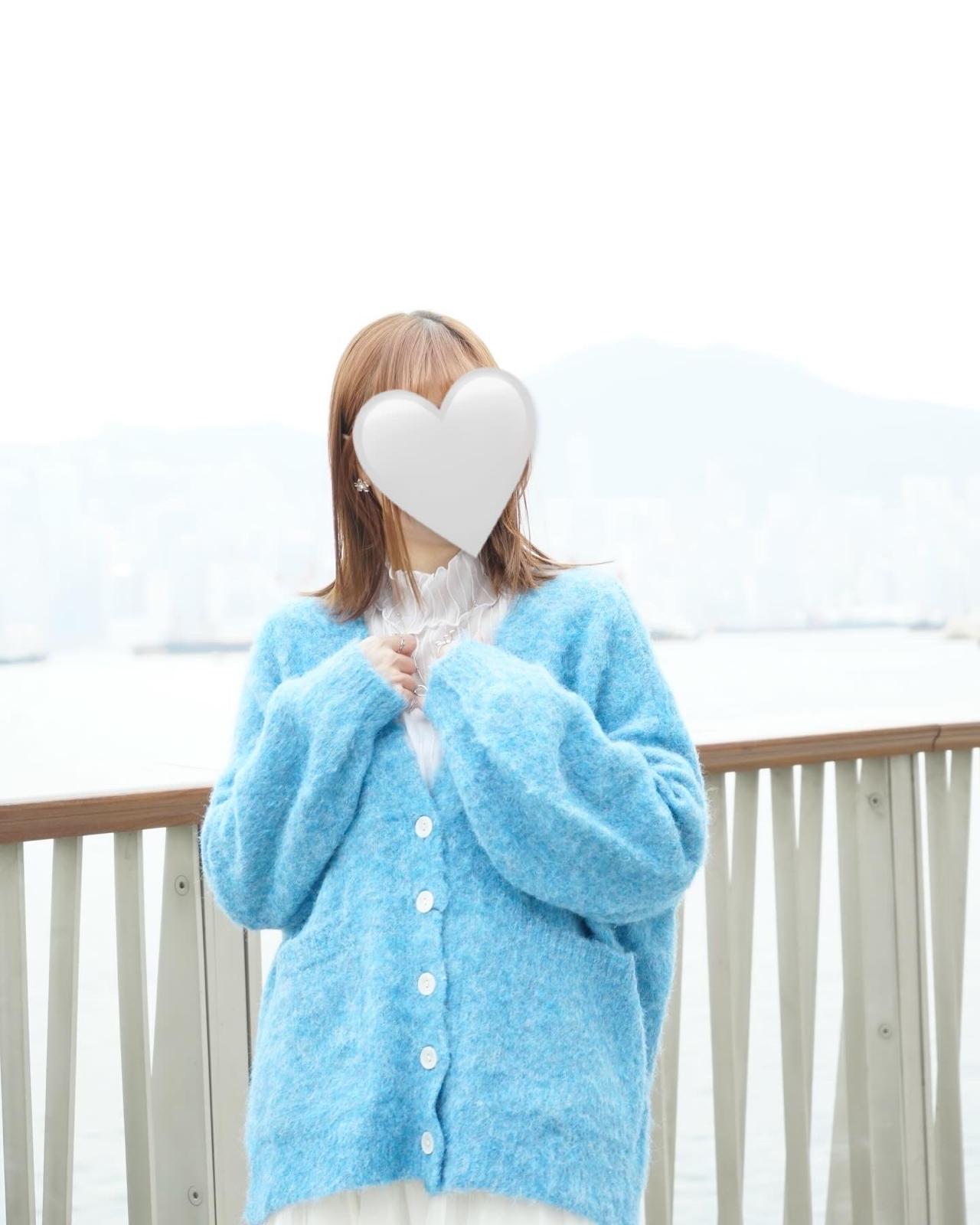 毛絨絨泡泡袖冷衫
