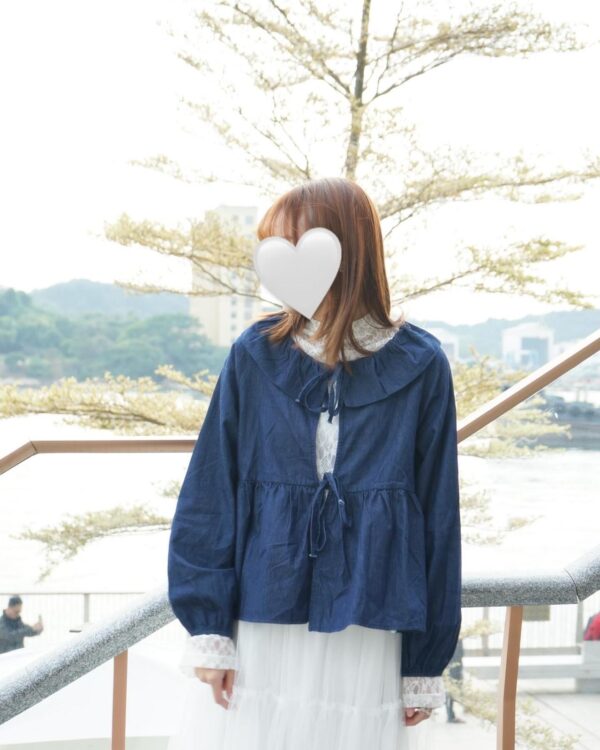 WhatsApp Image 2025-01-09 at 11.06.27 AM (3) 娃娃領蝴蝶結綁帶Top