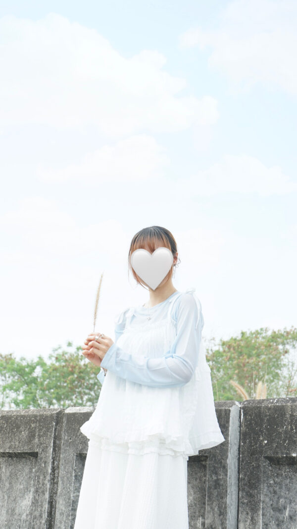 超舒服！零負擔圓領透透Top