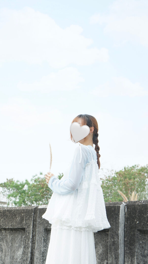 超舒服！零負擔圓領透透Top