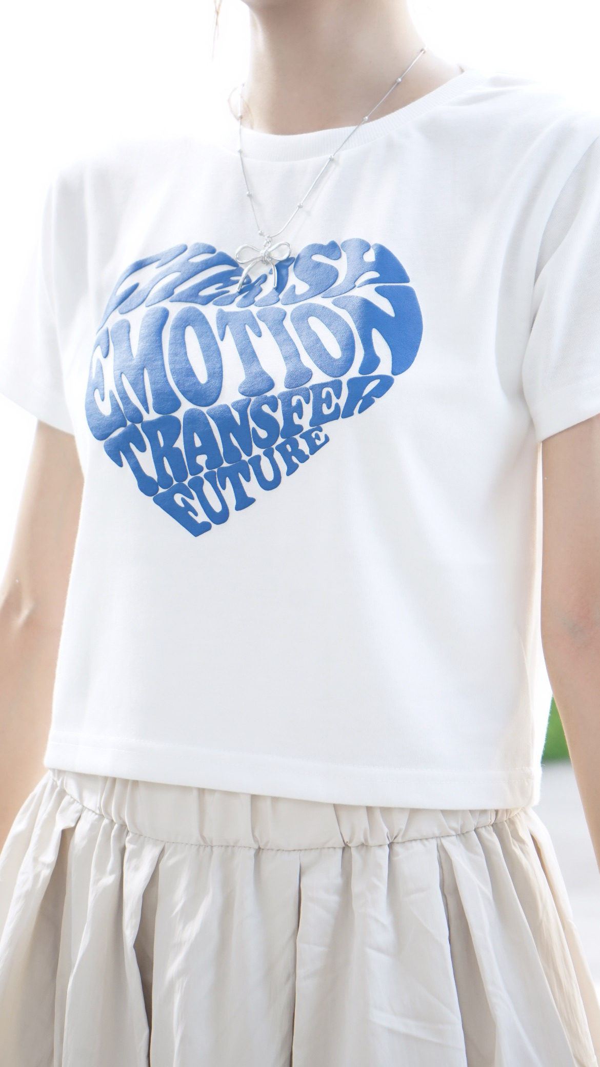 255D0CCB-9317-4DA1-B3FD-5CEA80E73A00 文字心心Crop tee