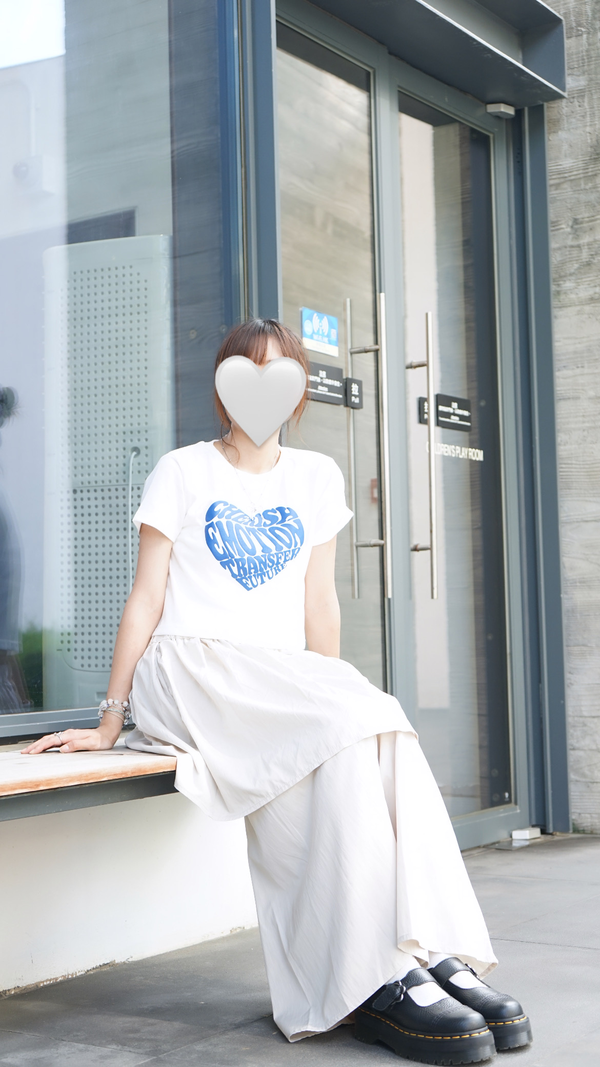EC99CA25-4A70-4EB1-8610-33F8C0A17797 文字心心Crop tee