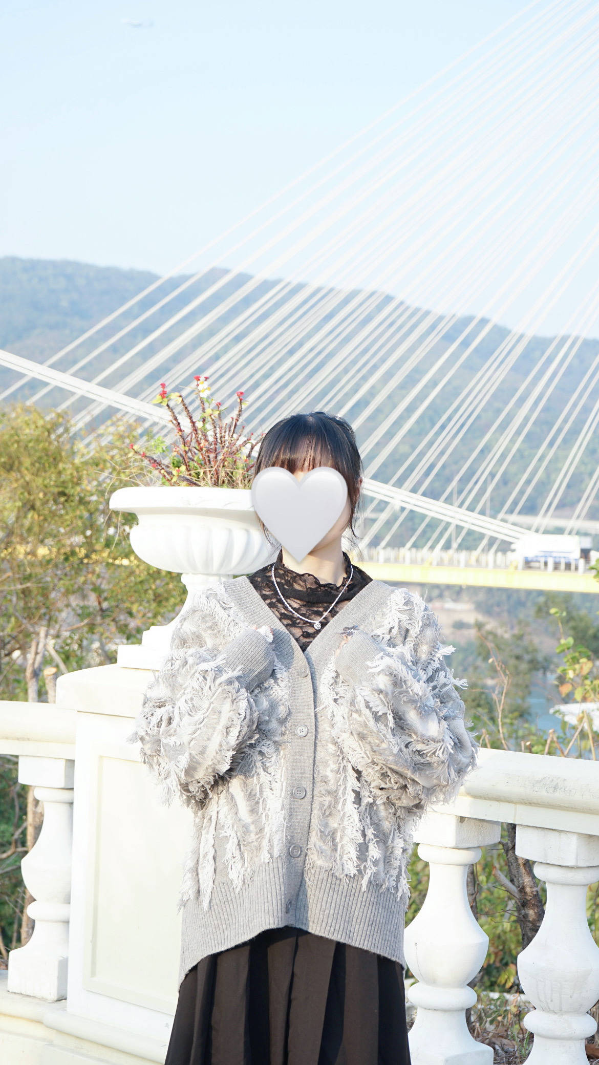 IMG_3058 超靚~流蘇毛毛冷衫外套