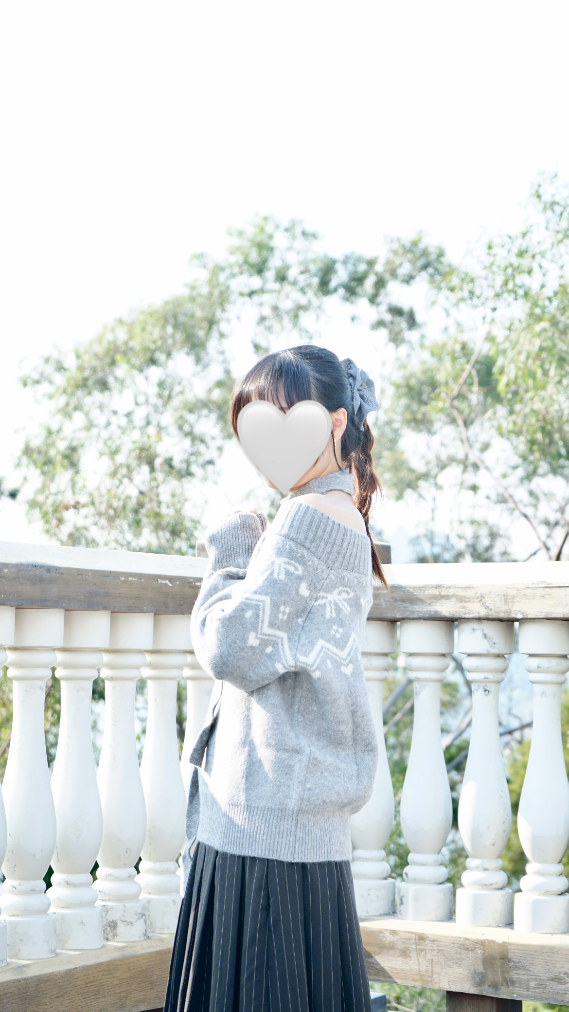 4FB9DE00-C0B8-4530-A600-B54694621B14 Dating必備~蝴蝶結紋一字膊上衣
