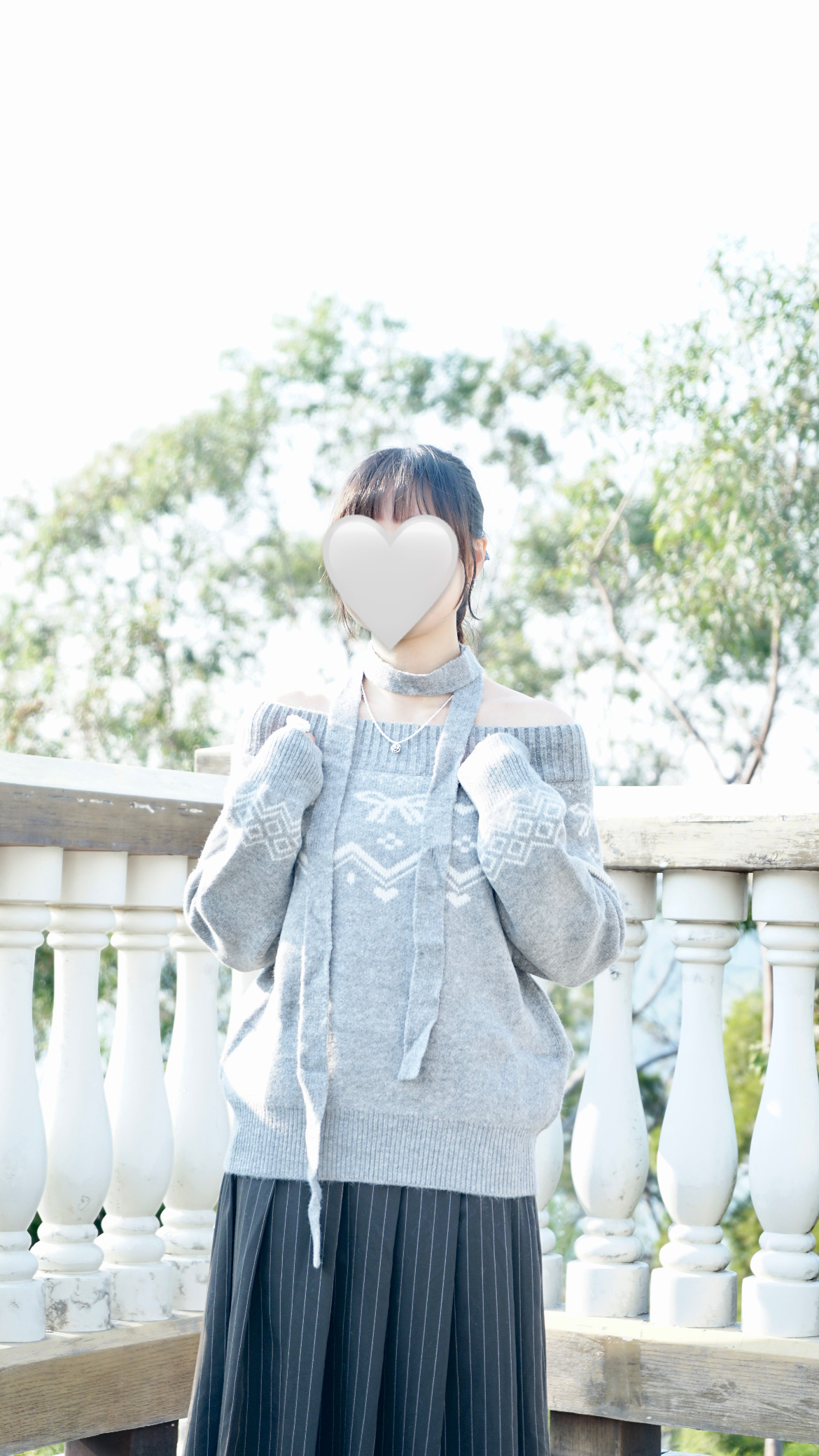 9B68662D-73FA-4EBF-A1F8-F5E56BE0CDA4 Dating必備~蝴蝶結紋一字膊上衣