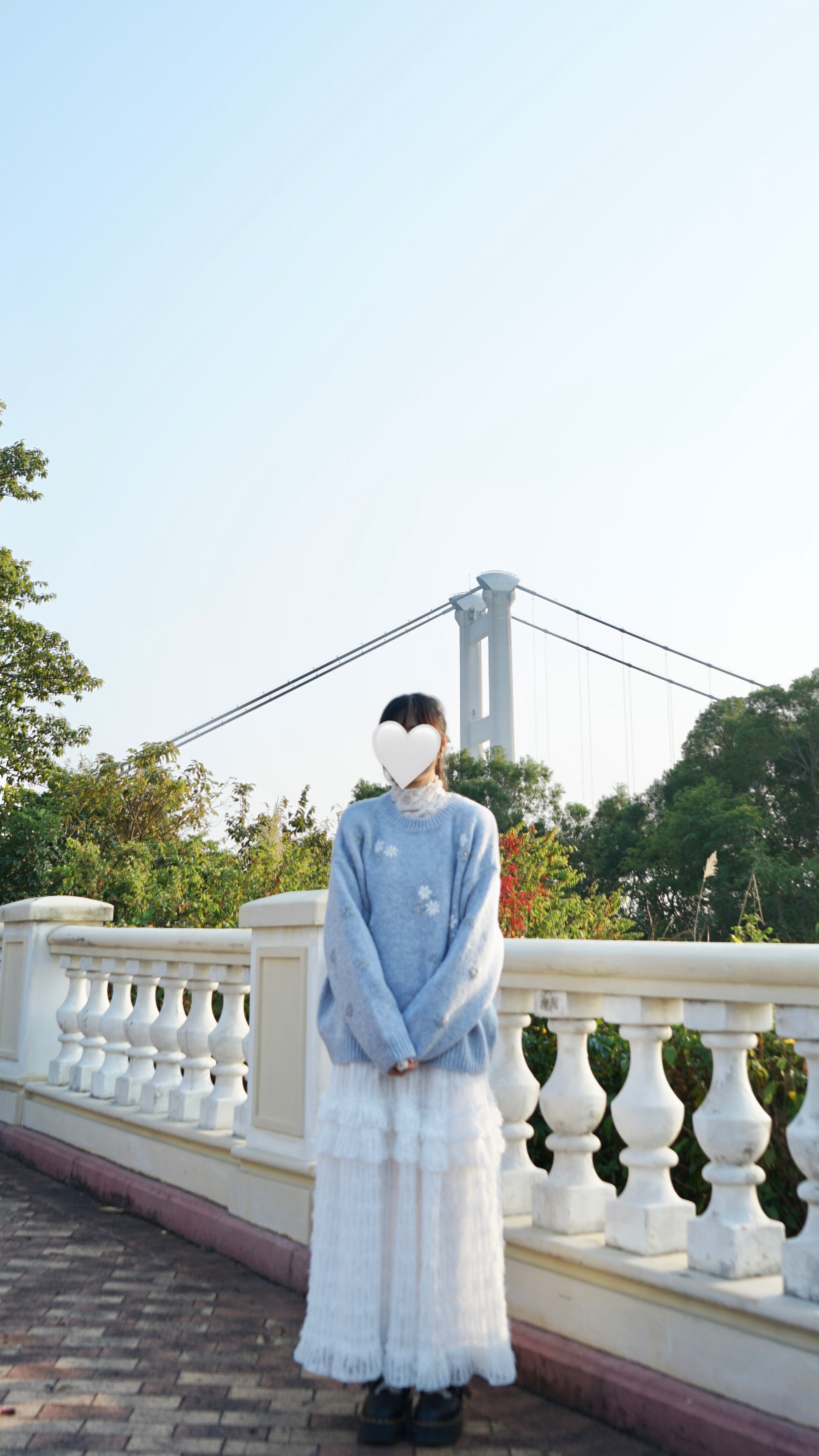 B7982A96-6E0F-49BB-9C00-98B9F3DF01F9 必入手!軟棉棉刺繡小花花冷衫
