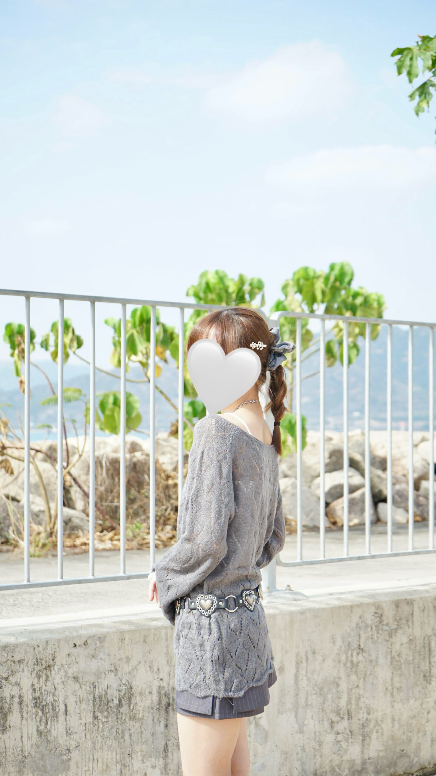 超顯瘦～菱格微透薄身上衣