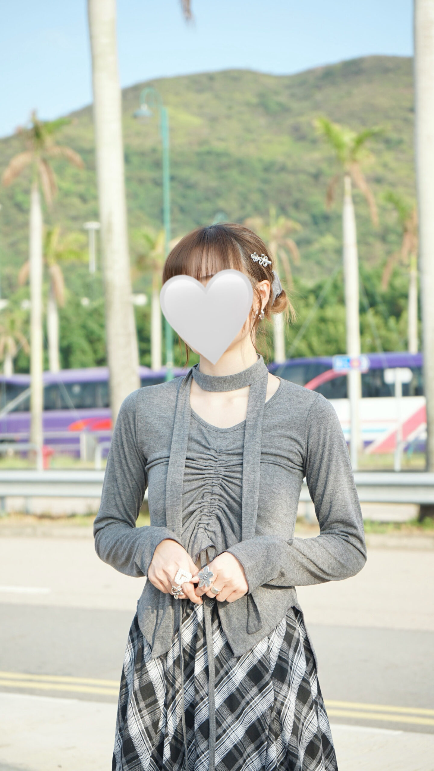 韓系純色V領配頸帶上衣